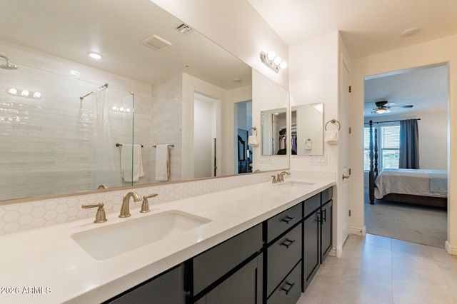 5100 E RANCHO PALOMA Drive 2085, Cave Creek, AZ 85331