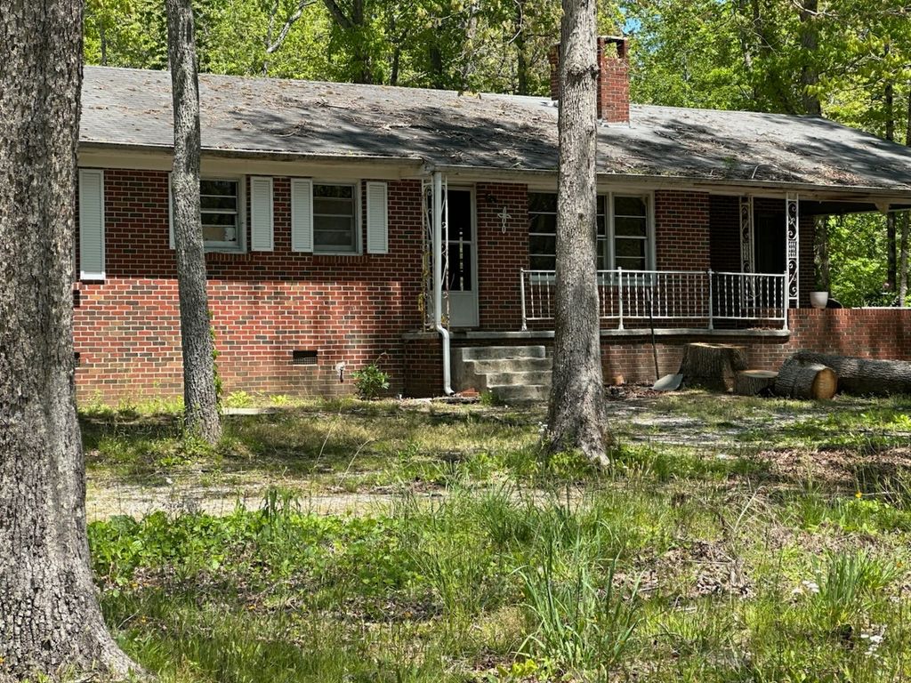 26131 State Route 108, Coalmont, TN 37313