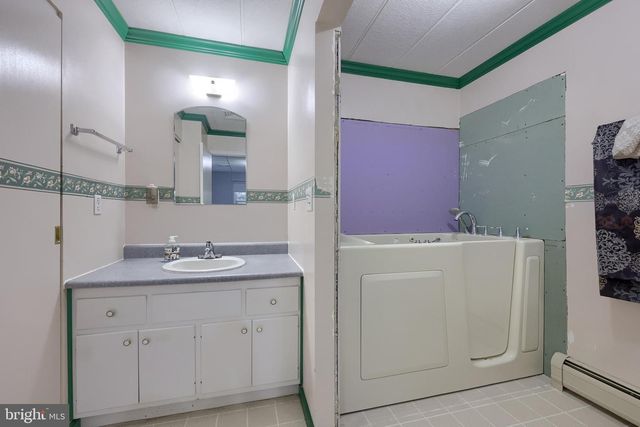 104 HORSESHOE DR, Annville, PA 17003