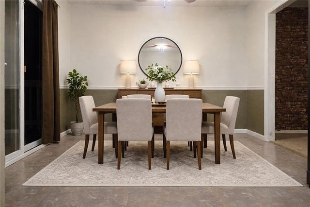 400 SE 21st Street, Oak Grove, MO 64075