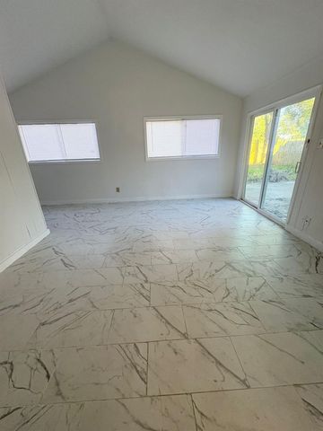 3010 Mccrarey Drive, Houston, TX 77088