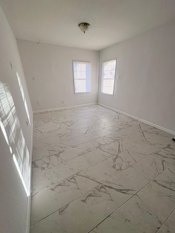 3010 Mccrarey Drive, Houston, TX 77088