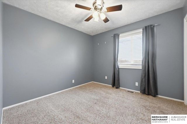 7718 Meadow Lane, La Vista, NE 68128