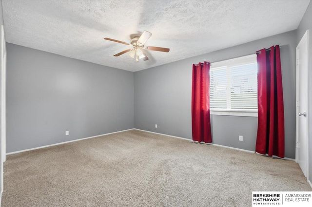 7718 Meadow Lane, La Vista, NE 68128