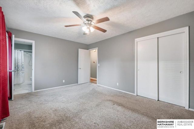 7718 Meadow Lane, La Vista, NE 68128