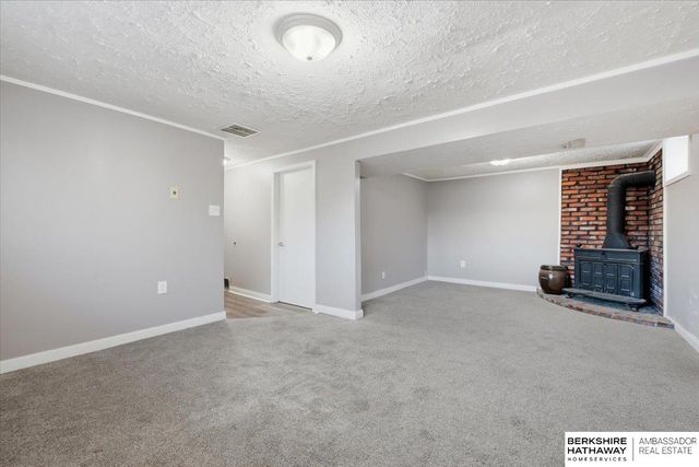 7718 Meadow Lane, La Vista, NE 68128