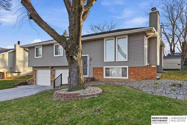 7718 Meadow Lane, La Vista, NE 68128