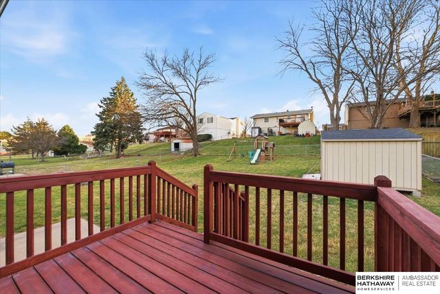 7718 Meadow Lane, La Vista, NE 68128