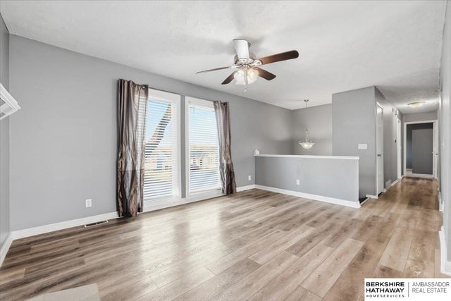 7718 Meadow Lane, La Vista, NE 68128