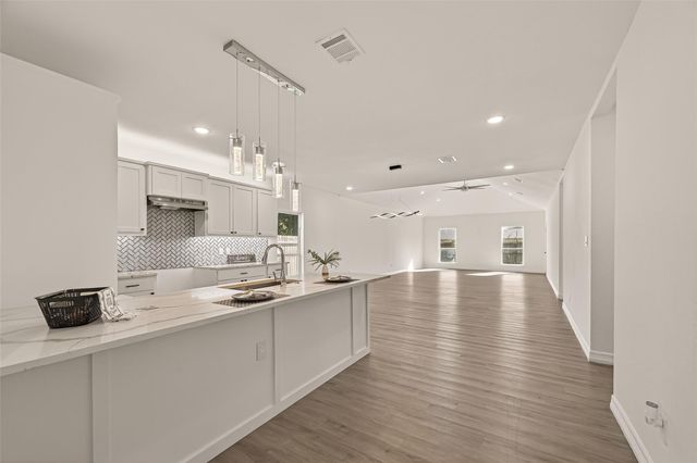 2609 Boss Street, La Marque, TX 77568