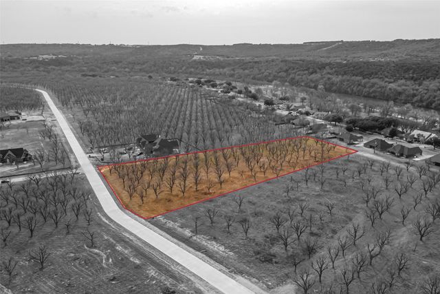 3119 E Landings S, Granbury, TX 76049