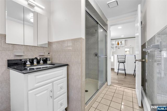 4-25 Boyd Avenue, Fair Lawn, NJ 07410