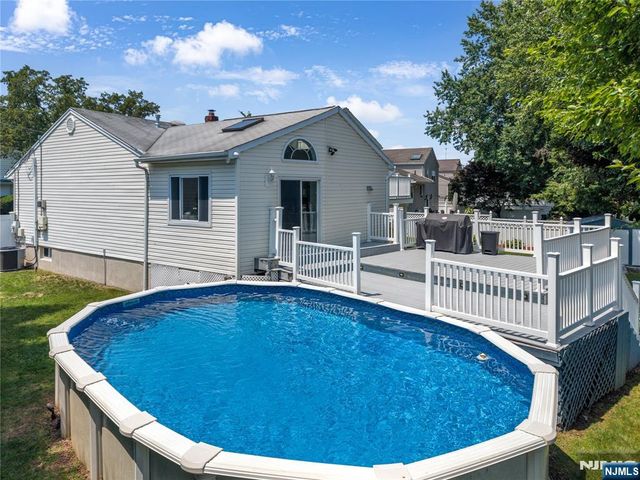 4-25 Boyd Avenue, Fair Lawn, NJ 07410