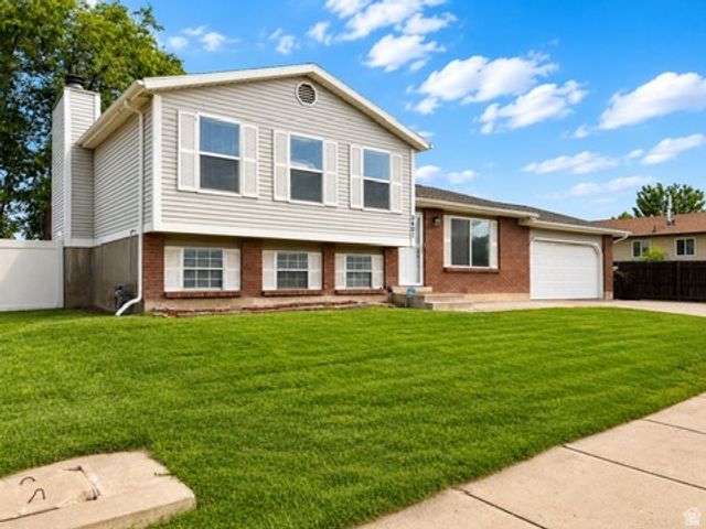 3401 W SUNNYBROOK DR, West Valley City, UT 84119