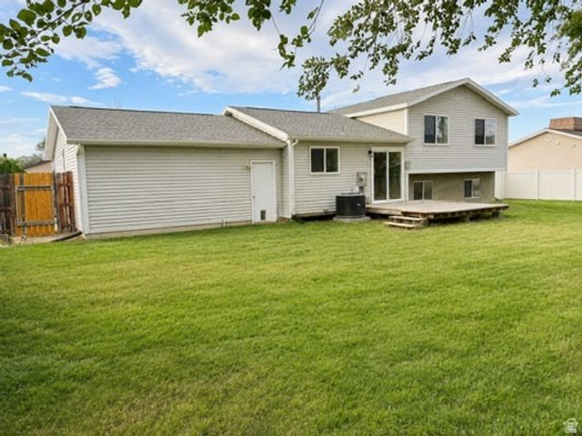 3401 W SUNNYBROOK DR, West Valley City, UT 84119