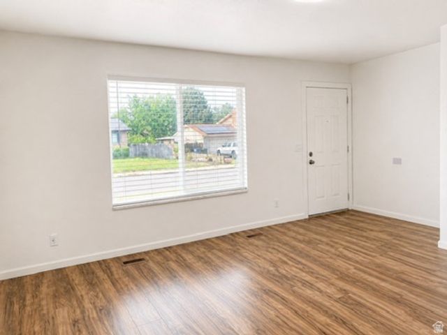 3401 W SUNNYBROOK DR, West Valley City, UT 84119