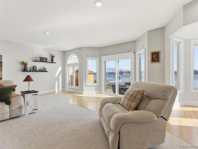 12183 Margaret Drive, Fenton, MI 48430