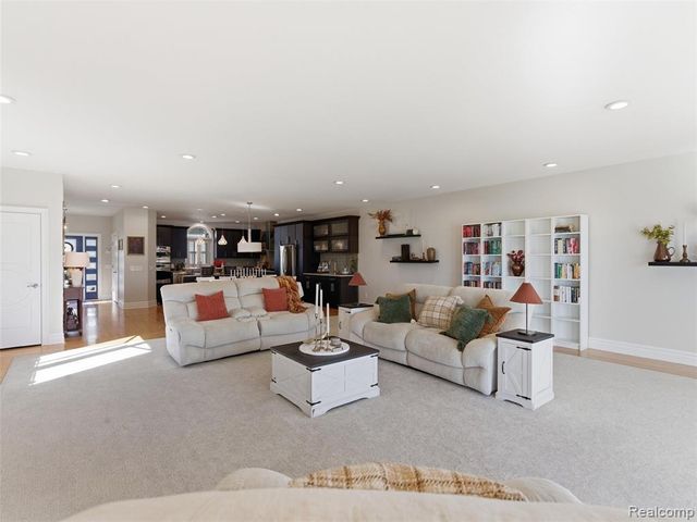 12183 Margaret Drive, Fenton, MI 48430