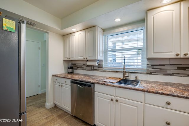 1926 Ocean Shore Blvd Apt 102, Ormond Beach, FL 32176