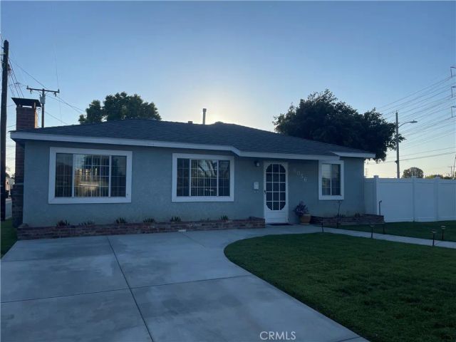 6056 Camerino, Lakewood, CA 90713