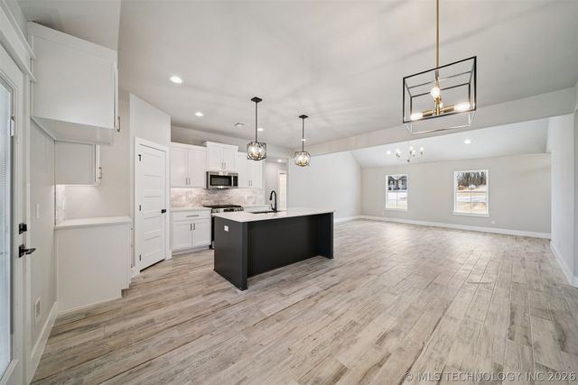 21875 Morgan Road, Claremore, OK 74017