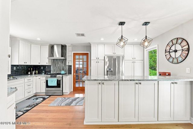 53 Ivy Way, Aberdeen, NJ 07747