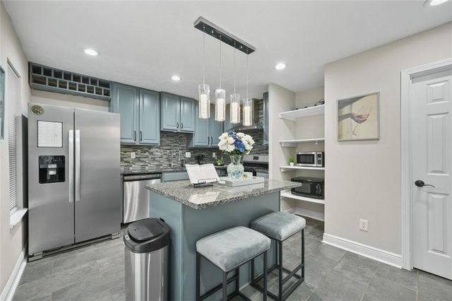 5242 Mccarter Station, Stone Mountain, GA 30088