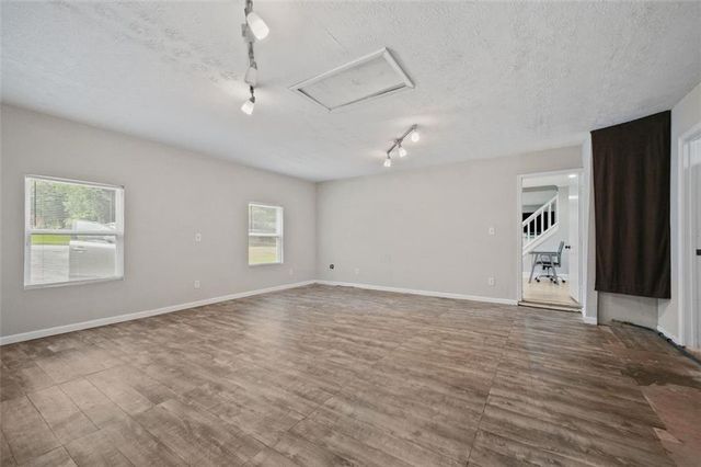 5242 Mccarter Station, Stone Mountain, GA 30088