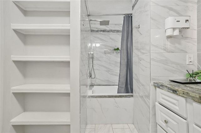 5242 Mccarter Station, Stone Mountain, GA 30088