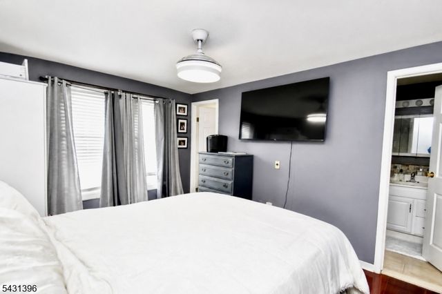 21 Constitution Way, Franklin Boro, NJ 07416