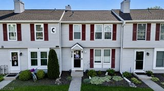 21 Constitution Way, Franklin Boro, NJ 07416