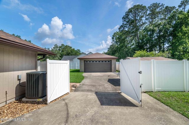 12227 FLYNN WOODS Road, Jacksonville, FL 32223