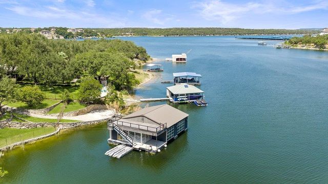 909 Brooks Hollow RD, Lakeway, TX 78734