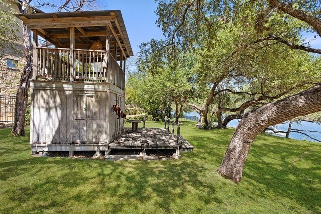 909 Brooks Hollow RD, Lakeway, TX 78734