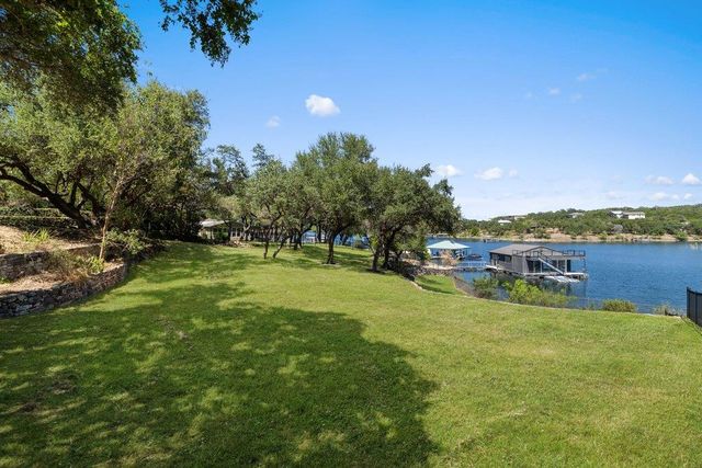 909 Brooks Hollow RD, Lakeway, TX 78734