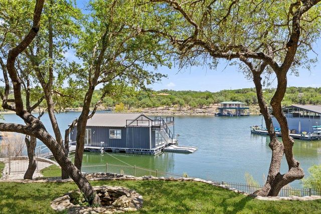 909 Brooks Hollow RD, Lakeway, TX 78734