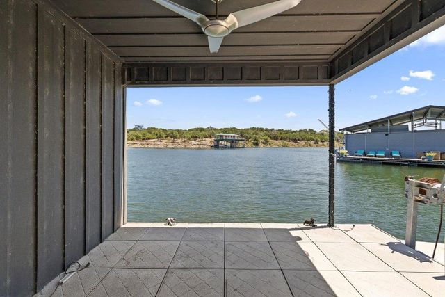 909 Brooks Hollow RD, Lakeway, TX 78734