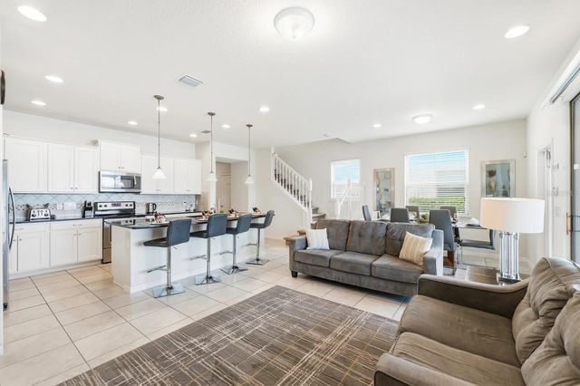 8866 GENEVE COURT, Kissimmee, FL 34747