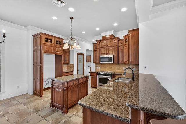 349 Antietam Drive, Bossier City, LA 71112