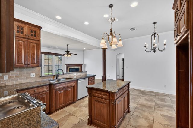 349 Antietam Drive, Bossier City, LA 71112