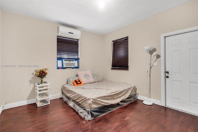 2637 NW 23rd Ct, Miami, FL 33142