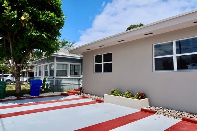 2637 NW 23rd Ct, Miami, FL 33142