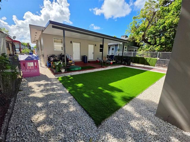 2637 NW 23rd Ct, Miami, FL 33142