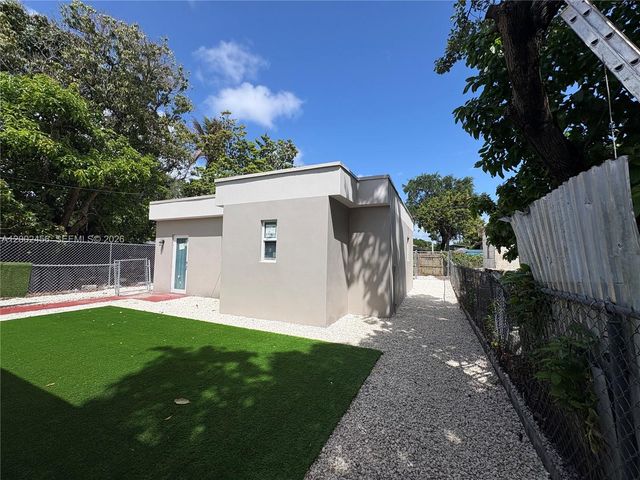 2637 NW 23rd Ct, Miami, FL 33142