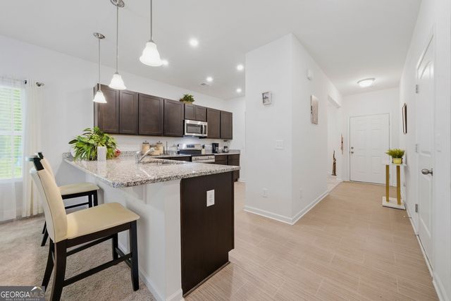 637 Simmons Drive, Temple, GA 30179
