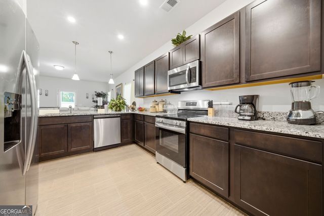 637 Simmons Drive, Temple, GA 30179