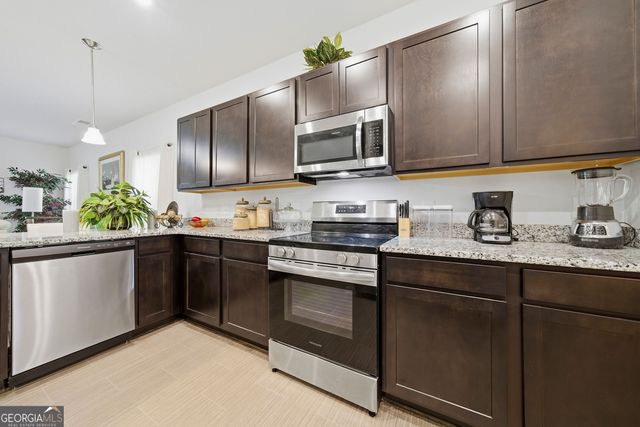 637 Simmons Drive, Temple, GA 30179
