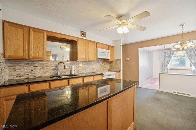 6145 Winchester Drive, Seven Hills, OH 44131