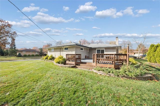 6145 Winchester Drive, Seven Hills, OH 44131