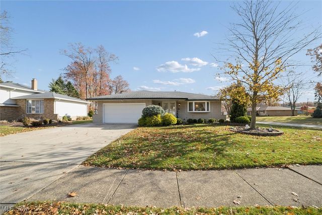 6145 Winchester Drive, Seven Hills, OH 44131